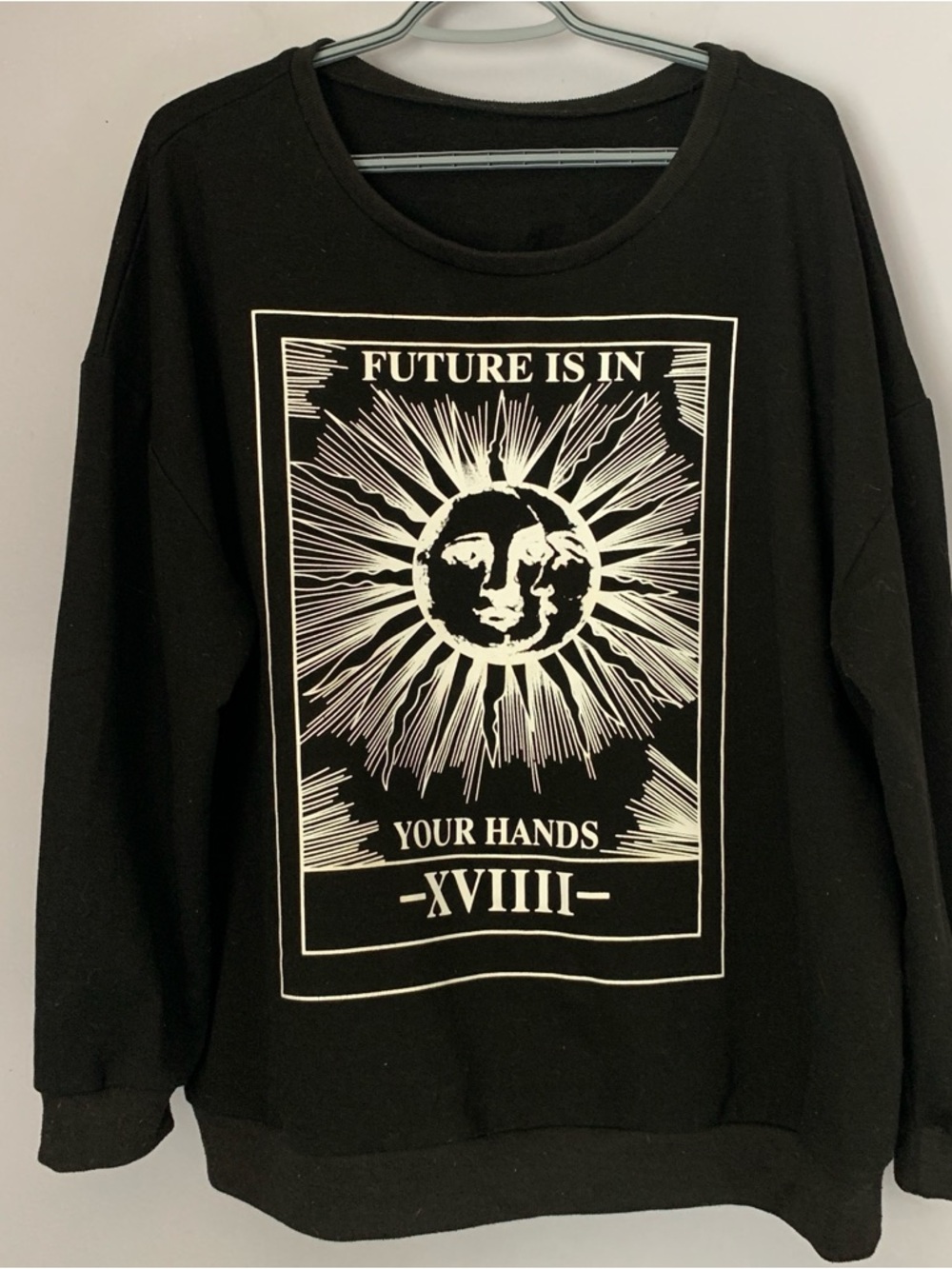 Tarot Card Graphic Crewneck Sweatshirt with Sun and Moon Design 3XL